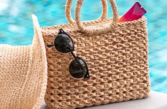 Must-Have Items for Traveling With Birds